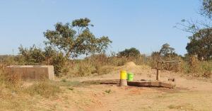 picture of a well